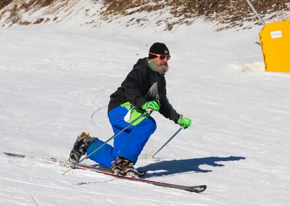 Telemark/free-heel skiing